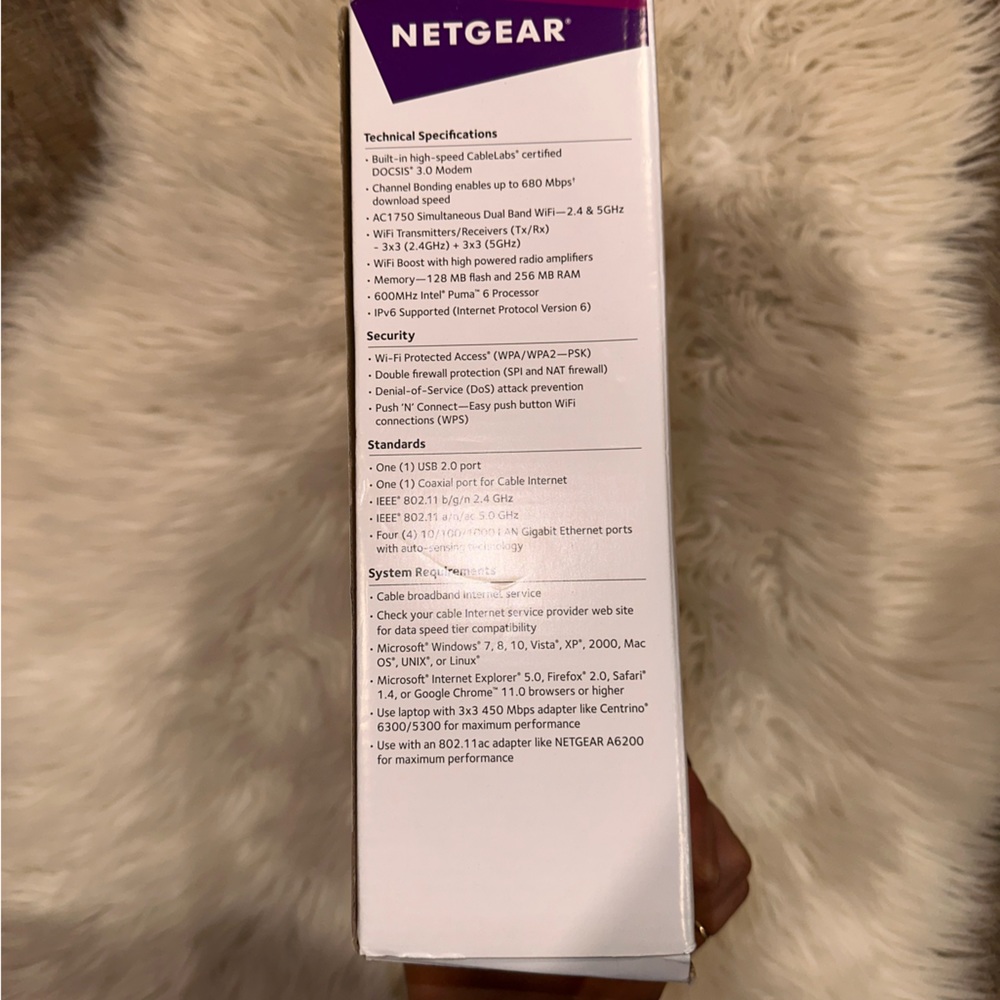 NETGEAR wifi cable modem - Picture 2 of 4